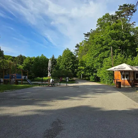 Majko With Free Parking * Братислава