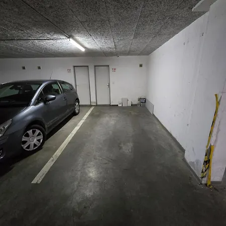 Majko With Free Parking Апартаменти